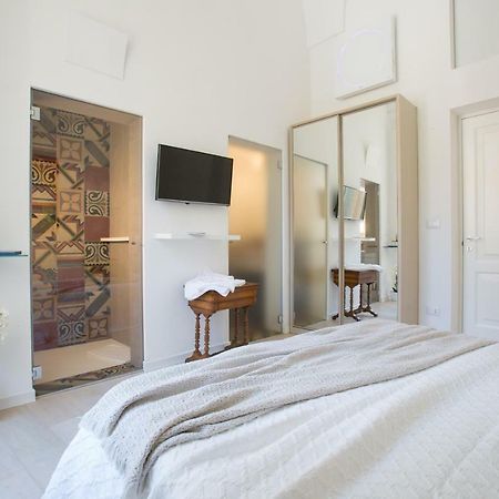 La Finestra Sul Convitto B&B Lecce Ngoại thất bức ảnh
