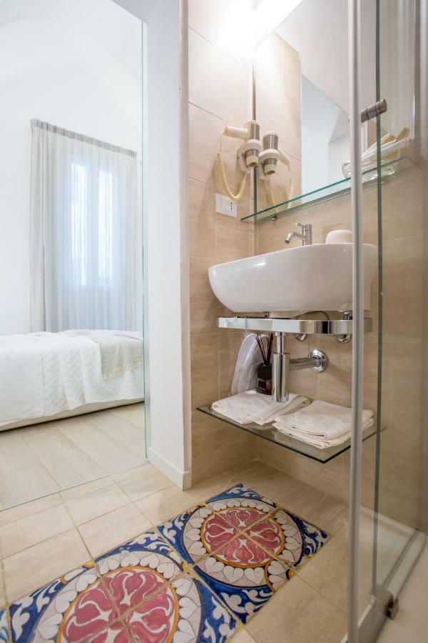 La Finestra Sul Convitto B&B Lecce Ngoại thất bức ảnh